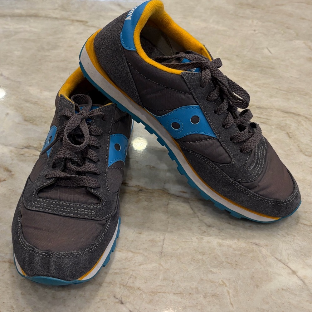 Saucony Retro Low Top Sneakers Gray Blue Yellow Size 8 Lace Up Running Y2K Pop